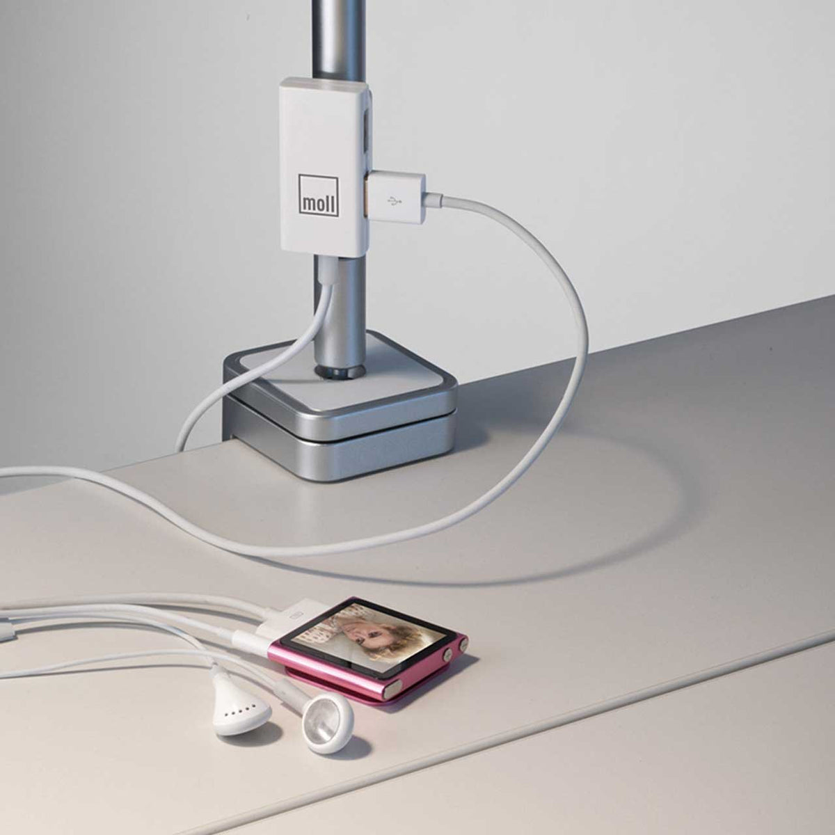 moll Flexlight LED Desk Lamp, USB Charging
